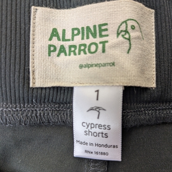 NWT Alpine Parrot Black Cypress Hiking Shorts sz 1X Outdoor Gorpcore - Picture 7 of 9